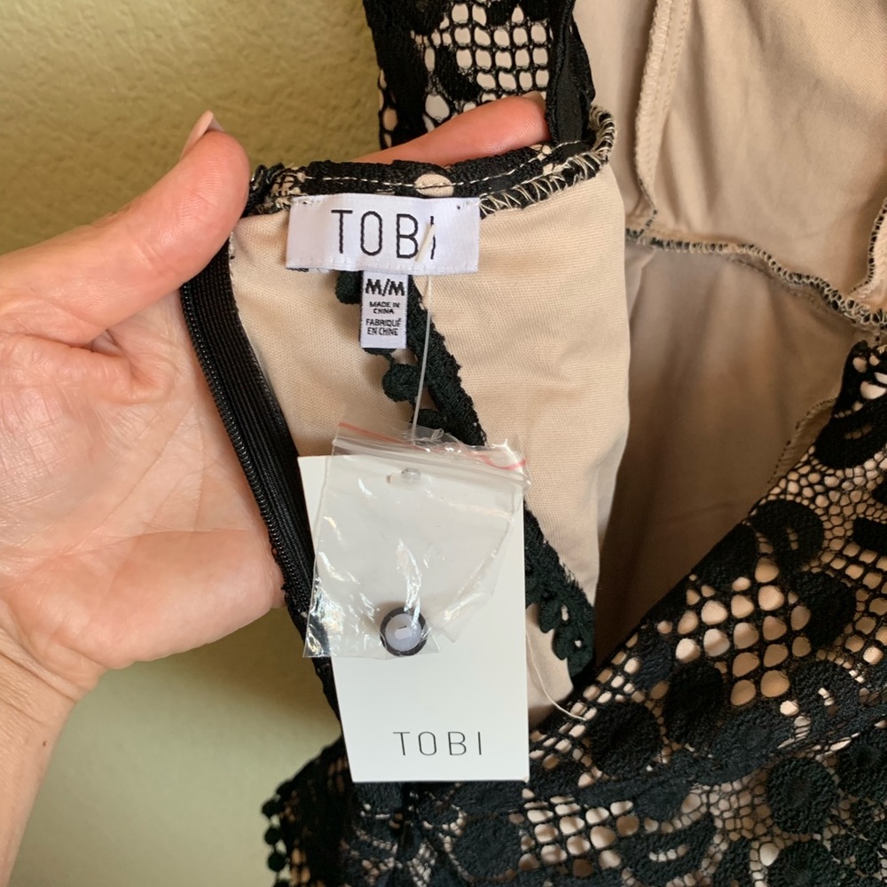 NWT TOBI Lace Skirted V-Neck Romper - Picture 6 of 8